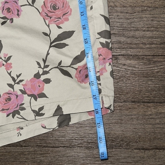 Lane Bryant Green Floral Shorts - Picture 11 of 11